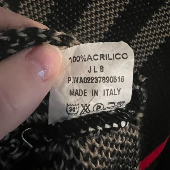 Gorgeous Italian dressy poncho one size - Picture 3 of 4